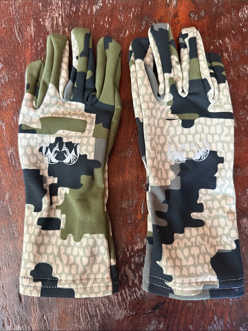 KUIU Men's Camo Hunting Gloves in Olive Green, Black, Tan